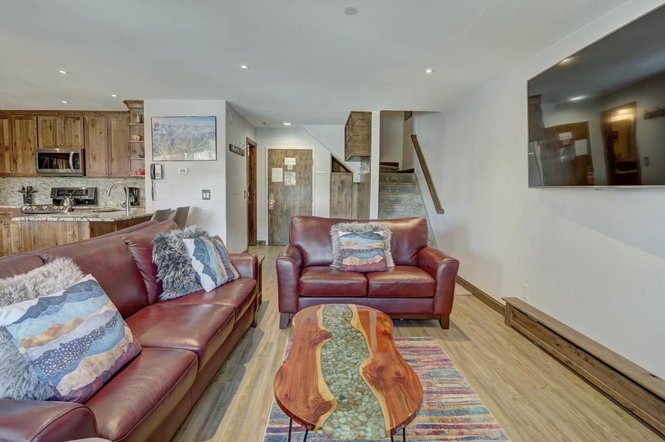 River Mnt Lodge W312 Apartment in Breckenridge