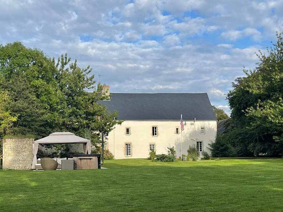 Property building, Garden, Garden view
