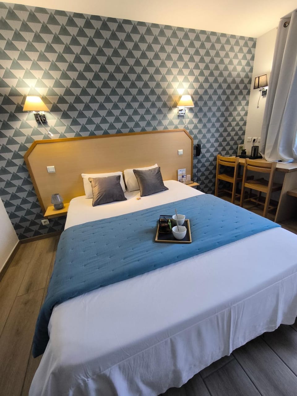 Hôtel Le Laury's-hôtel calme proche de Rodez avec parking privé gratuit-Arrivée après 20h possible via borne automatique Hotel in Auvergne-Rhône-Alpes