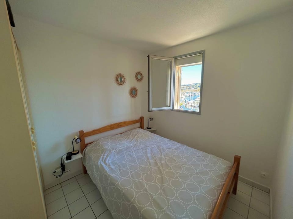 T2 cabine 4 pers. près plage, parking, vue port - Argelès - FR-1-388-90 Cabin in Argeles-sur-Mer