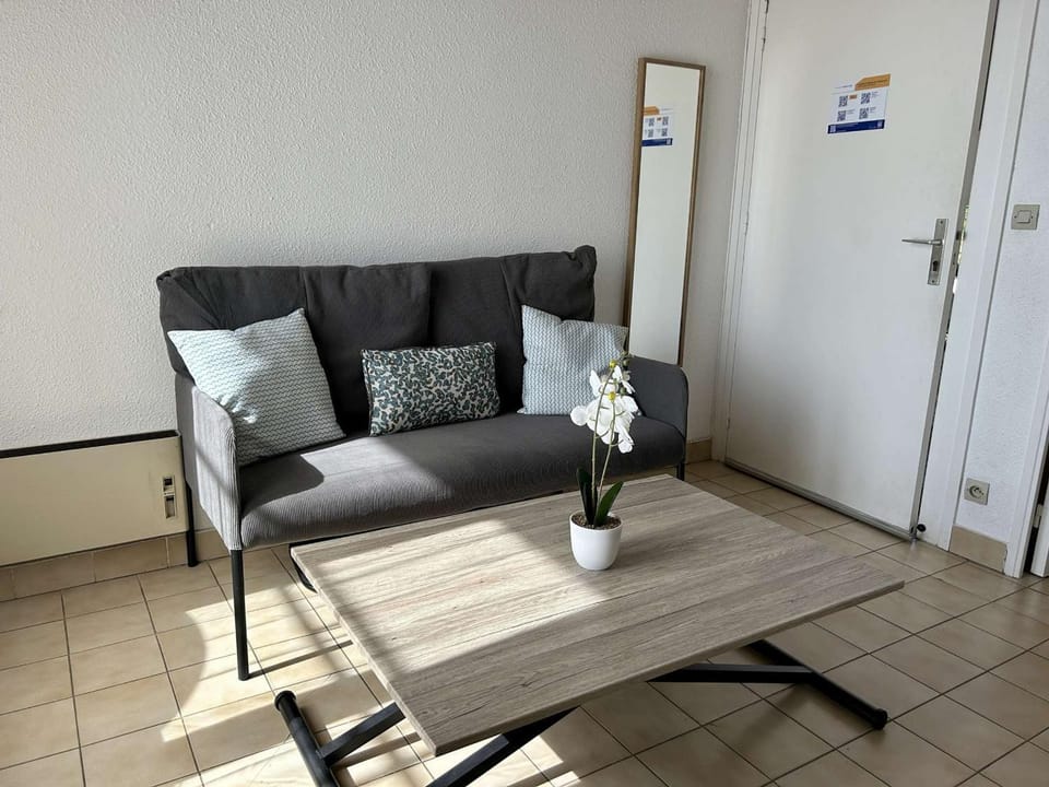 Appartement 2P/Mezzanine 4 Pers à Saint-Aygulf - Terrasse, Parking, Lave-linge - FR-1-226A-14 Apartment in Roquebrune-sur-Argens