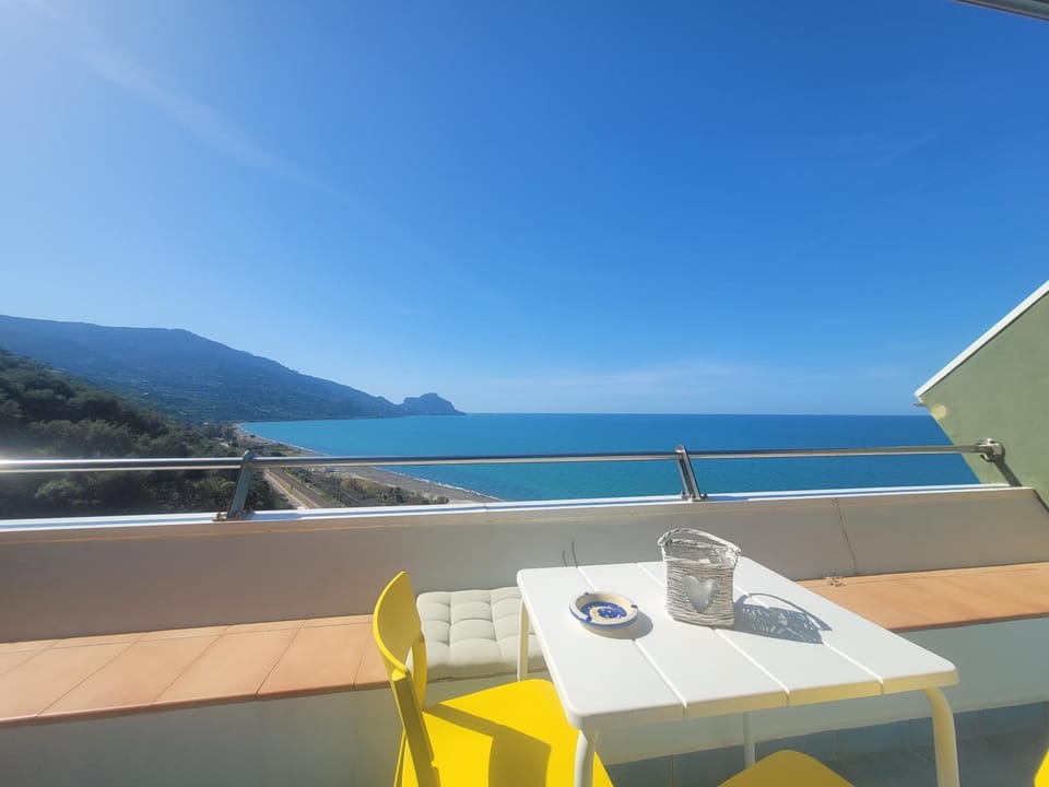 Beach of Eden Cefalu' Apartment in Sicily