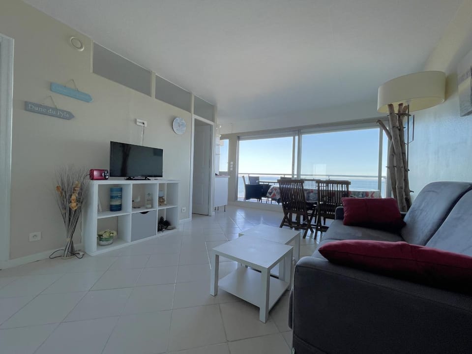 Appartement T2 proche centre avec terrasse et parking sous-terrain - FR-1-474-11 Apartment in Arcachon