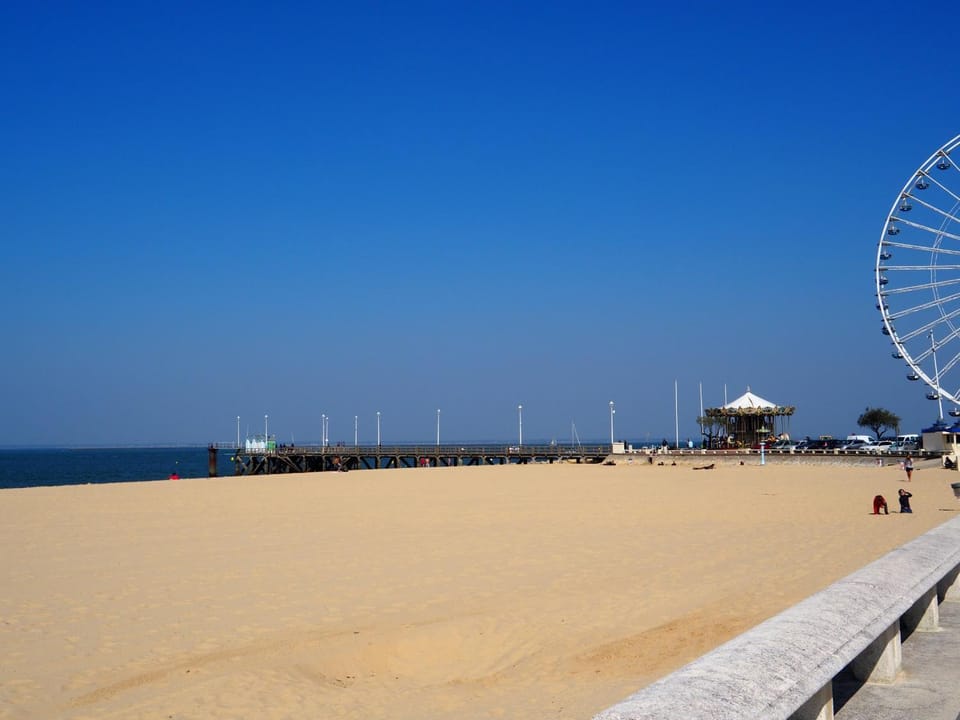 Appartement T2 proche centre avec terrasse et parking sous-terrain - FR-1-474-11 Apartment in Arcachon