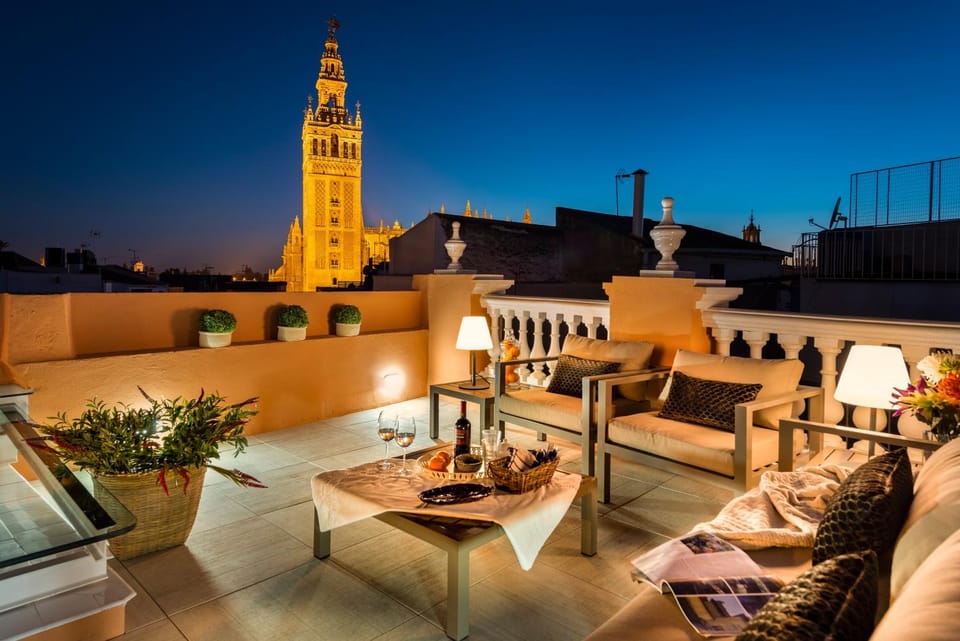 Property building, Balcony/Terrace, City view, City view, Landmark view, Landmark view