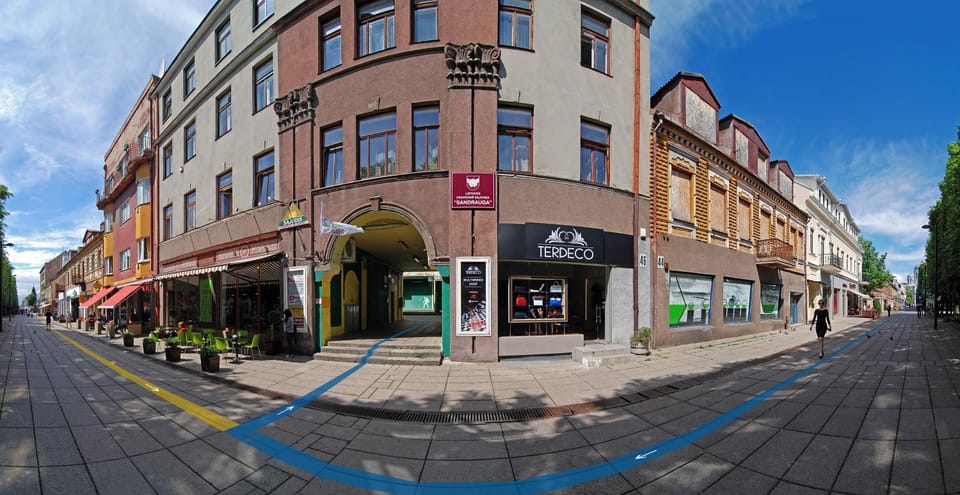 Restaurant/places to eat, Facade/entrance, Neighbourhood, Street view