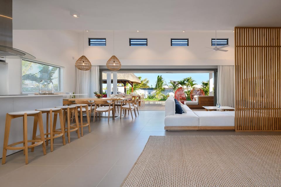 Living room, Dining area, kitchen