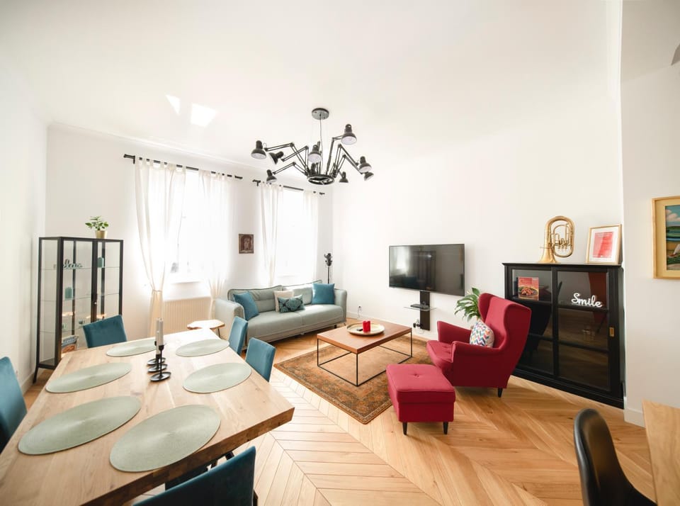TCF Home - Big Apartment with Free Garage Apartment in Krakow