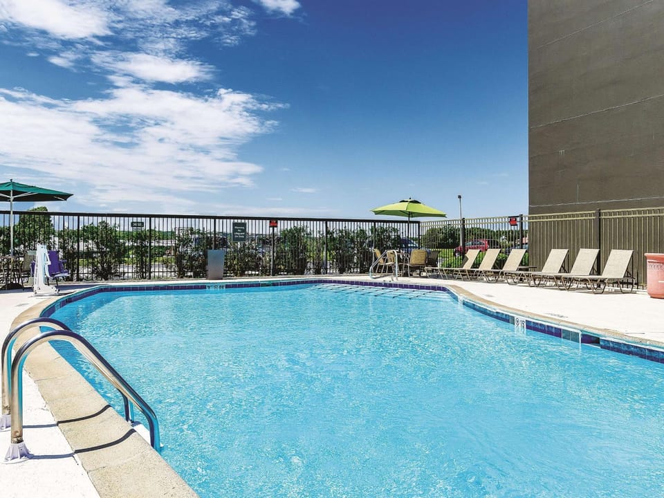 Activities, On site, Pool view, Swimming pool