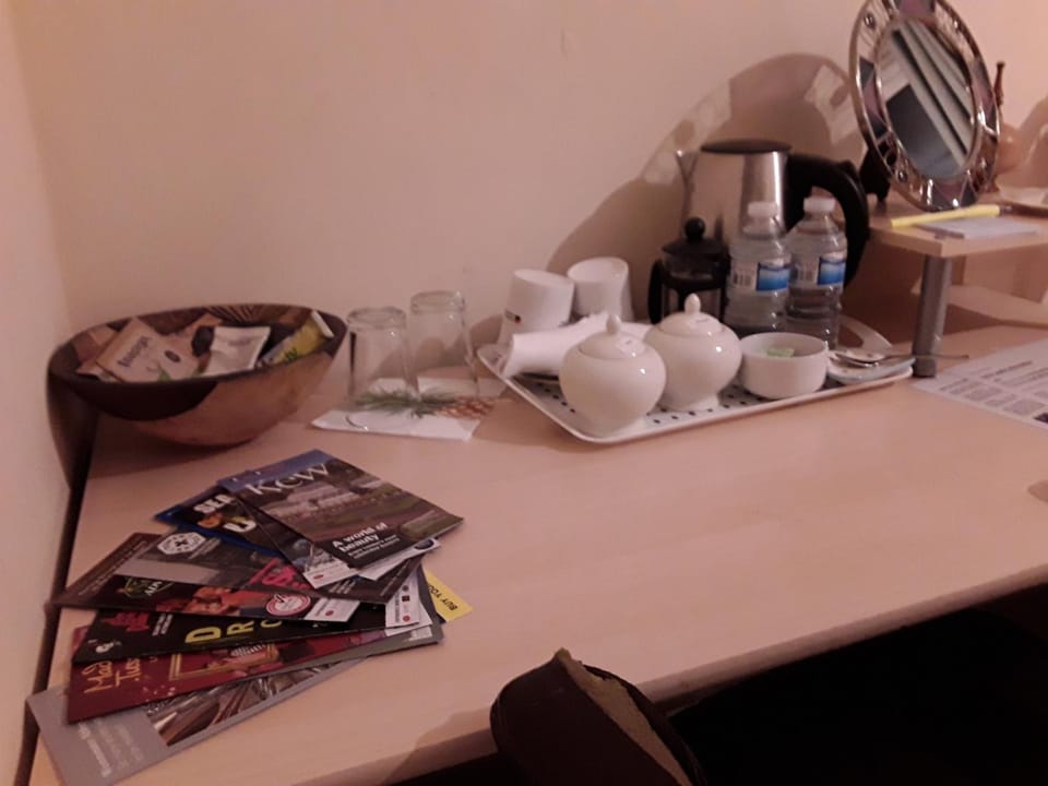 Coffee/tea facilities