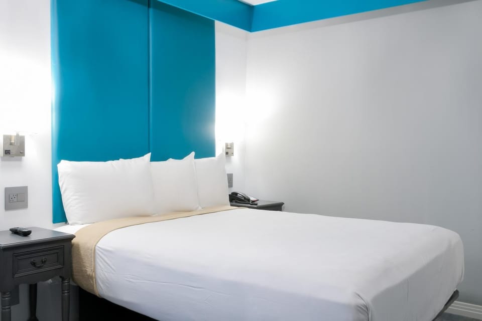 Tilbury Inn Hotel in Eagle Rock