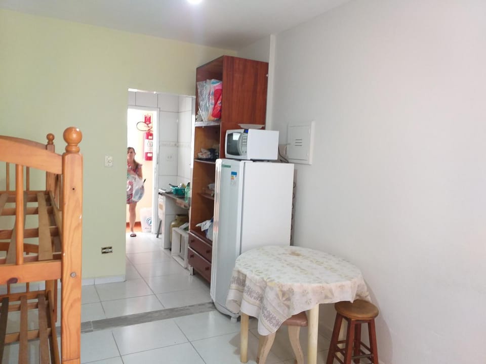 Kitnet simples na Ponta da Praia ,Santos, uma quadra da praia, proximo ao aquário Apartment in Santos