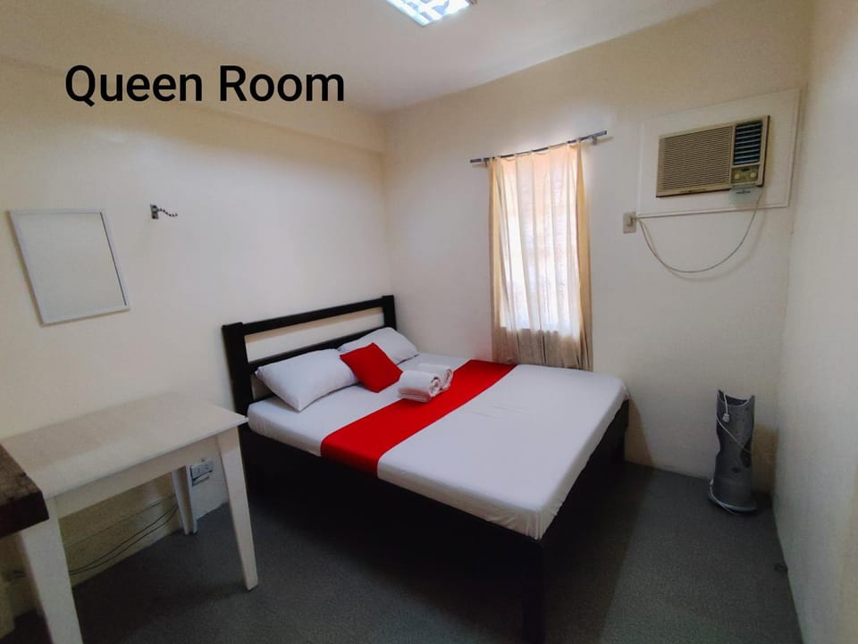 Bed and Brewhouse Sucat Bed and Breakfast in Las Pinas