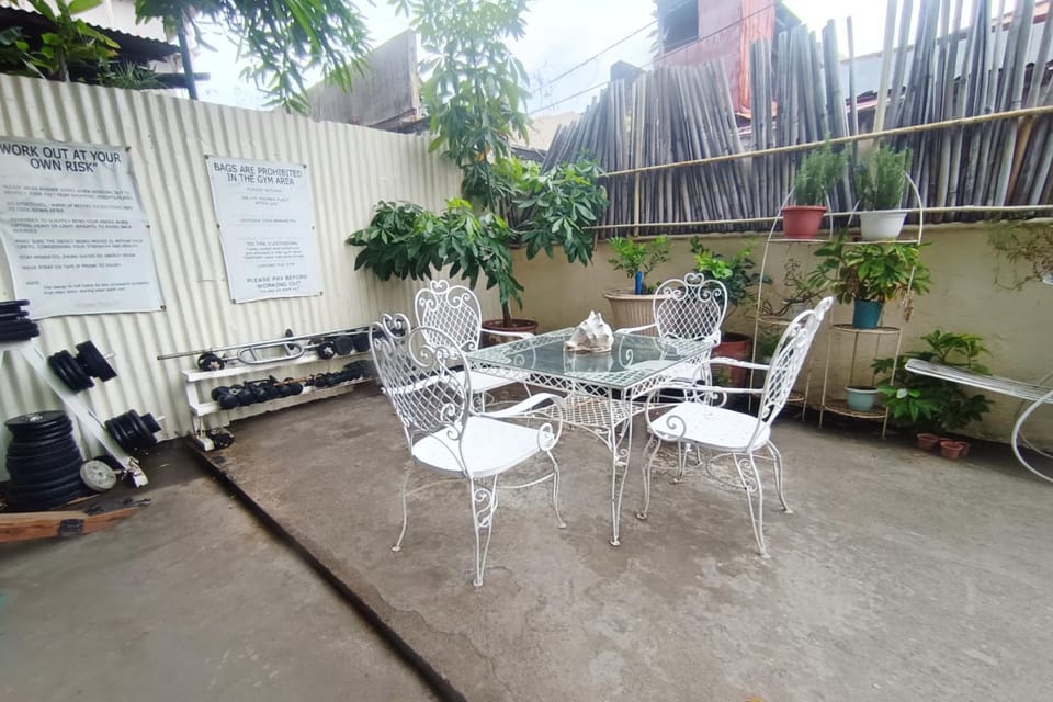 Seating area