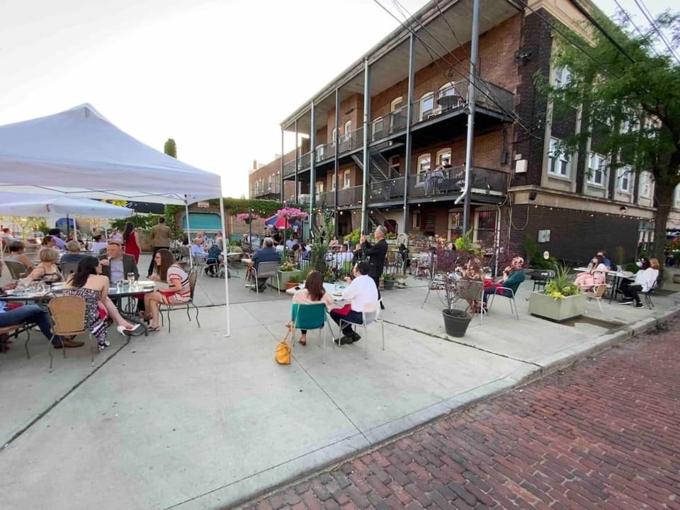 Short Term Rentals Little Italy Cleveland Vacation rental in Cleveland Heights