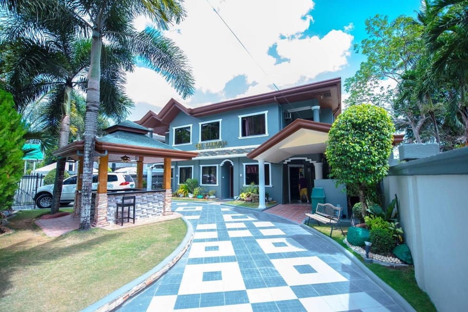 Property building, On site, Area and facilities