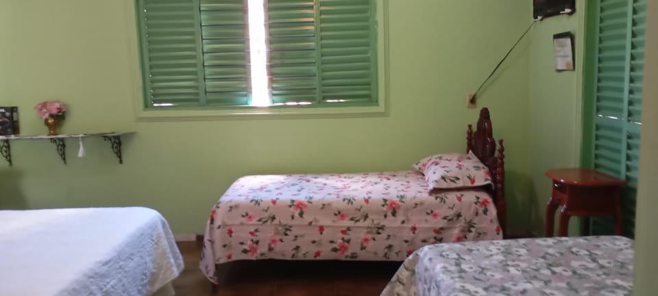 hospedagem quarto suite n1 casa da wal Vacation rental in State of Goiás