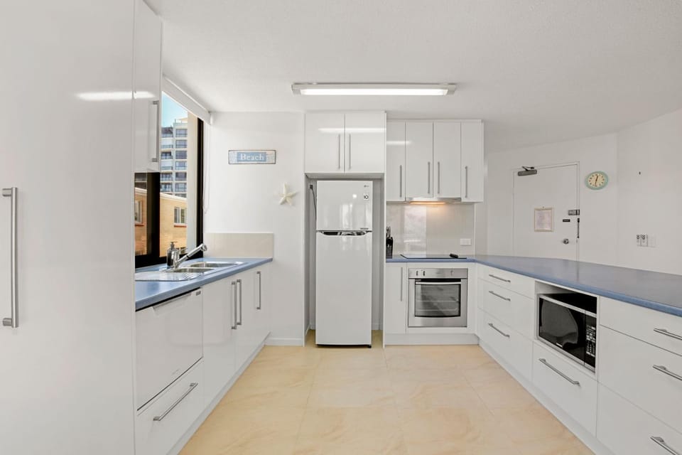 Eastbourne U6 80 Esplanade Golden Beach Apartment in Golden Beach