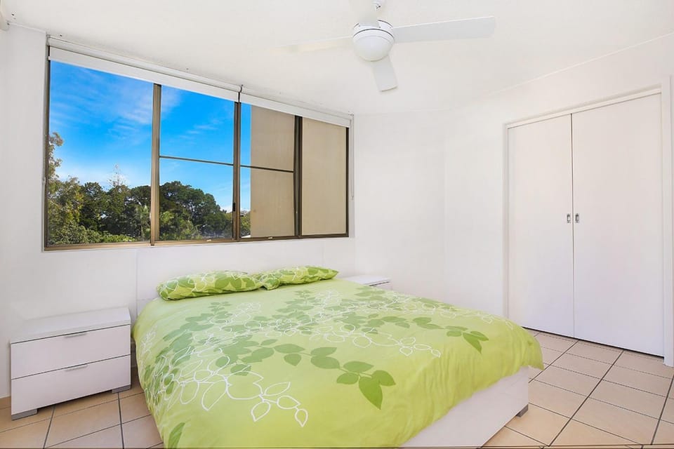 Eastbourne U4 80 Esplanade Golden Beach Apartment in Golden Beach
