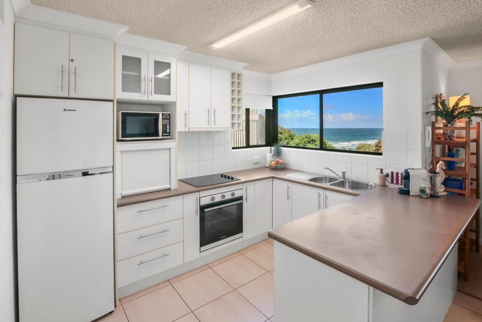 Columbia Point U6 7 Bulcock Beach Esp Apartment in Sunshine Coast