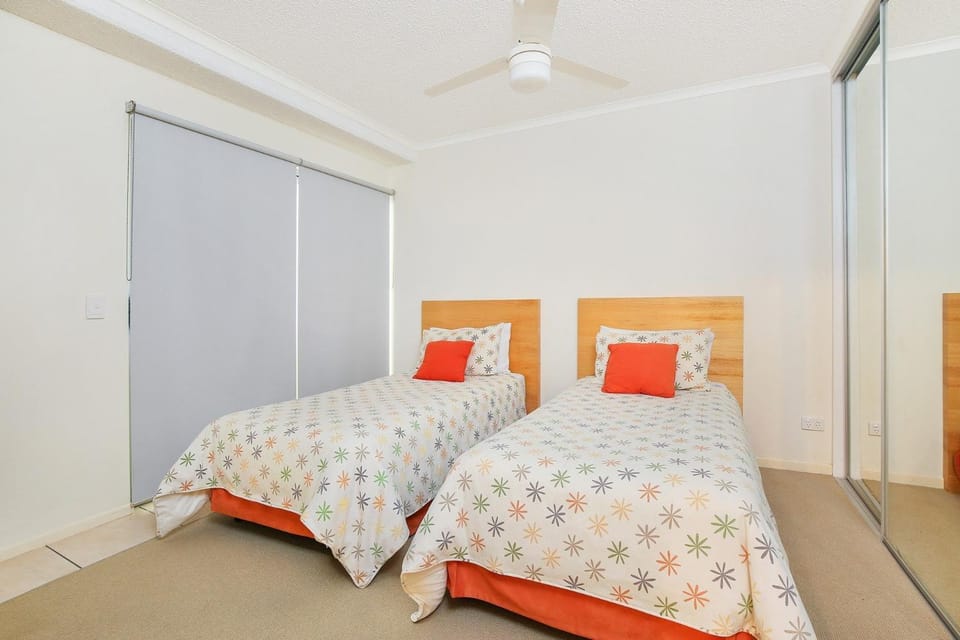 Seabourn Unit 102, 56 Lower Gay Tce Caloundra Apartment in Kings Beach