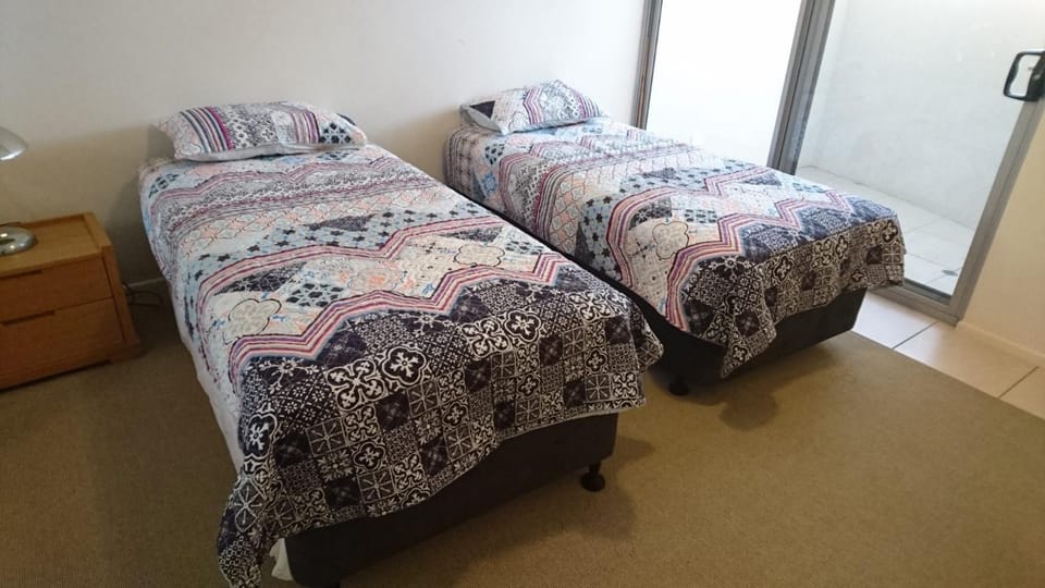Seabourn Unit 102, 56 Lower Gay Tce Caloundra Apartment in Kings Beach