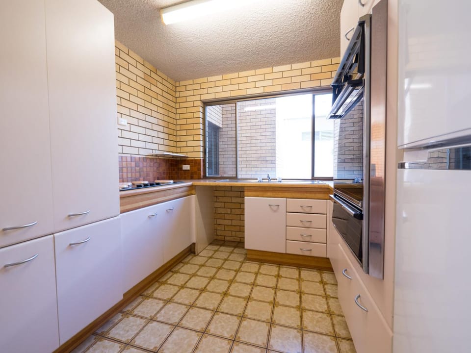 Golden Shores Unit 3 21 Landsborough Parade Apartment in Golden Beach