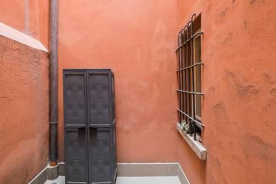 whouse suite apartment mirasole Apartment in Bologna