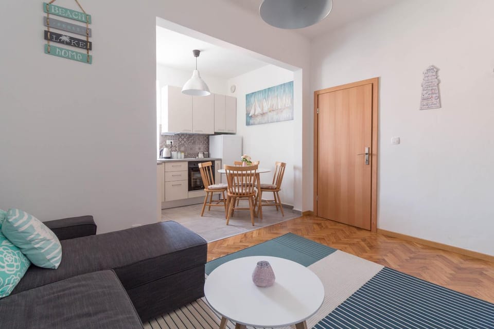 Kitchen or kitchenette, Living room, Dining area