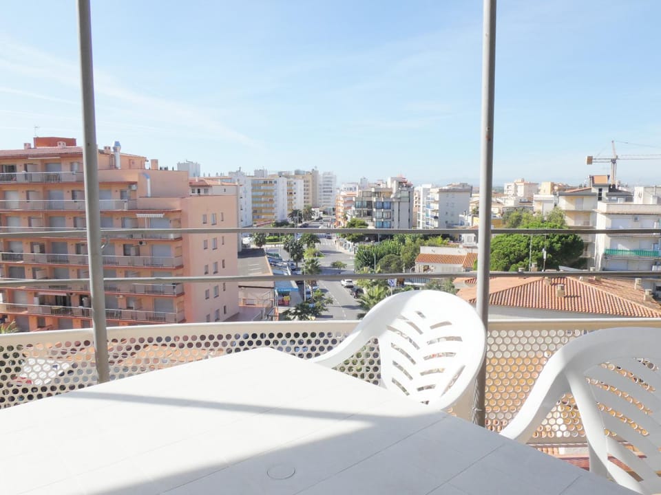 Bora 5-B Apartment in Roses