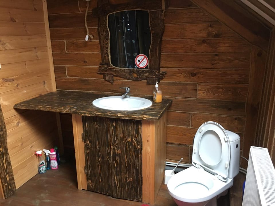 "Волчья хижина" Bed and Breakfast in Ukraine