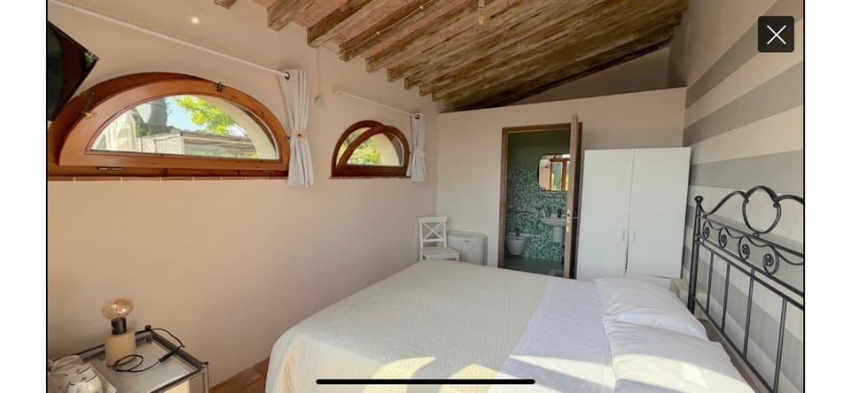 Casa Vacanze "Casale al Pino" Country House in Tuscany