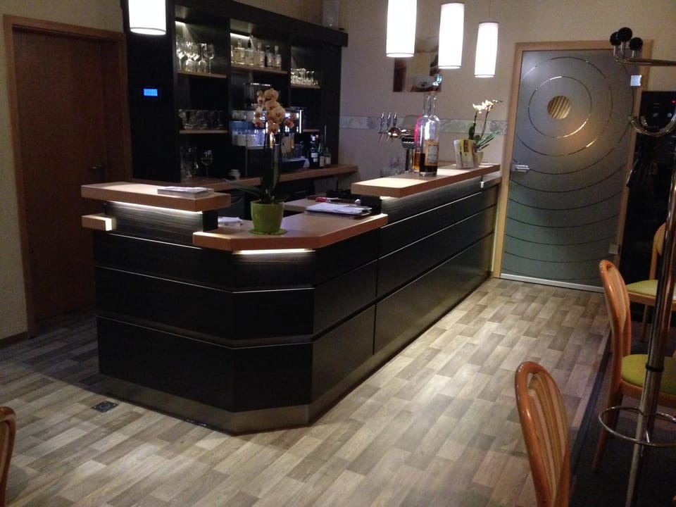 Restaurant/places to eat, Lobby or reception