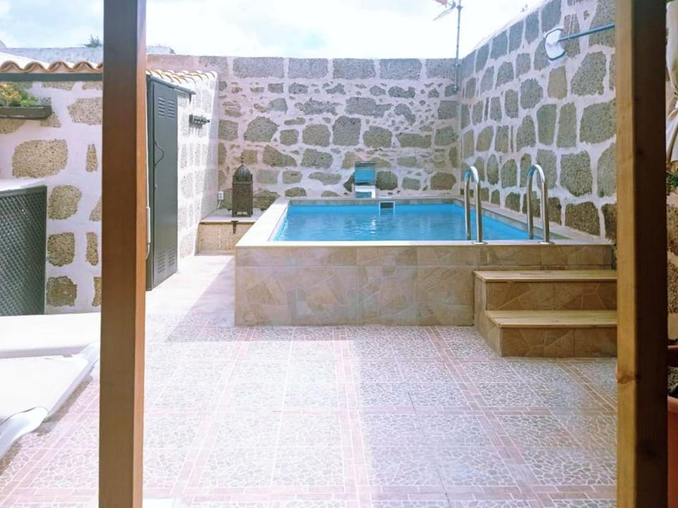 Patio, Swimming pool