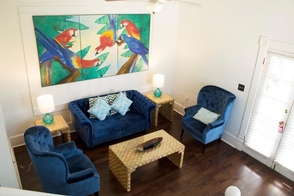 Living room, Seating area