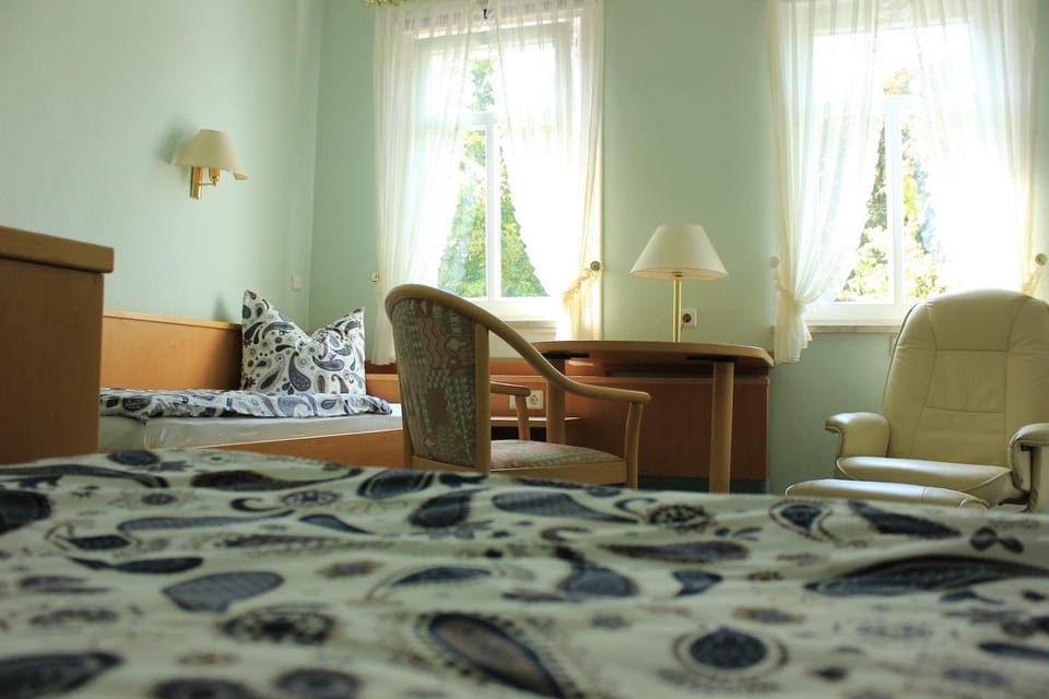 Photo of the whole room, City view