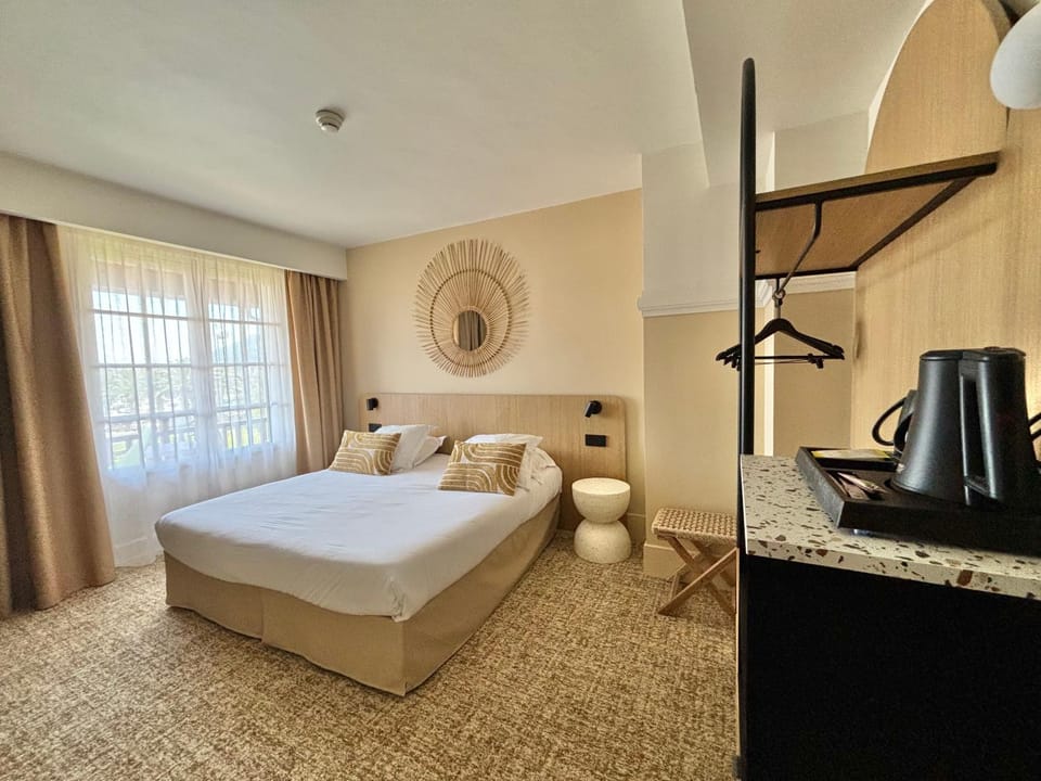 Coffee/tea facilities, Bedroom
