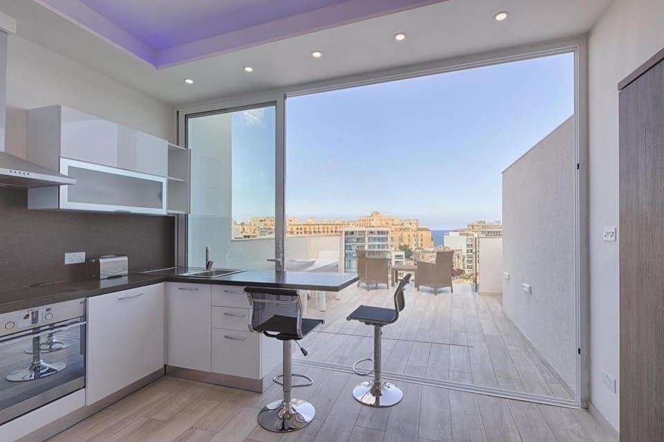 View (from property/room), Balcony/Terrace, Dining area, Breakfast, kitchen