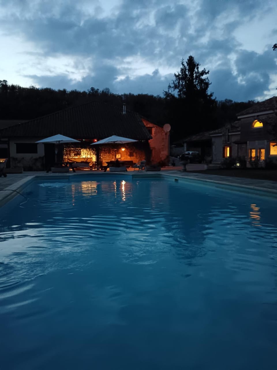 Swimming pool