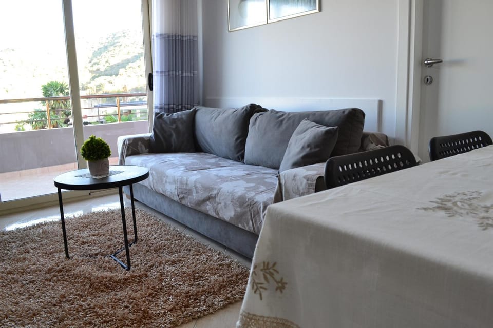 Seaview Gateway 2 Bedrooms Apartment & Private garage Apartment in Vlorë