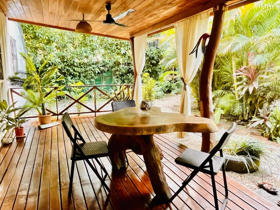 Seating area, Dining area, Garden view