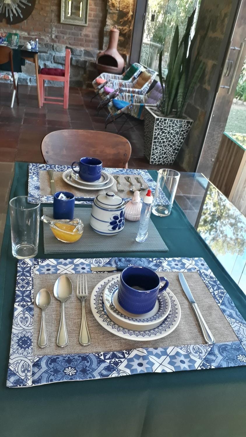 Restaurant/places to eat, Coffee/tea facilities, Dining area, Breakfast, Continental breakfast