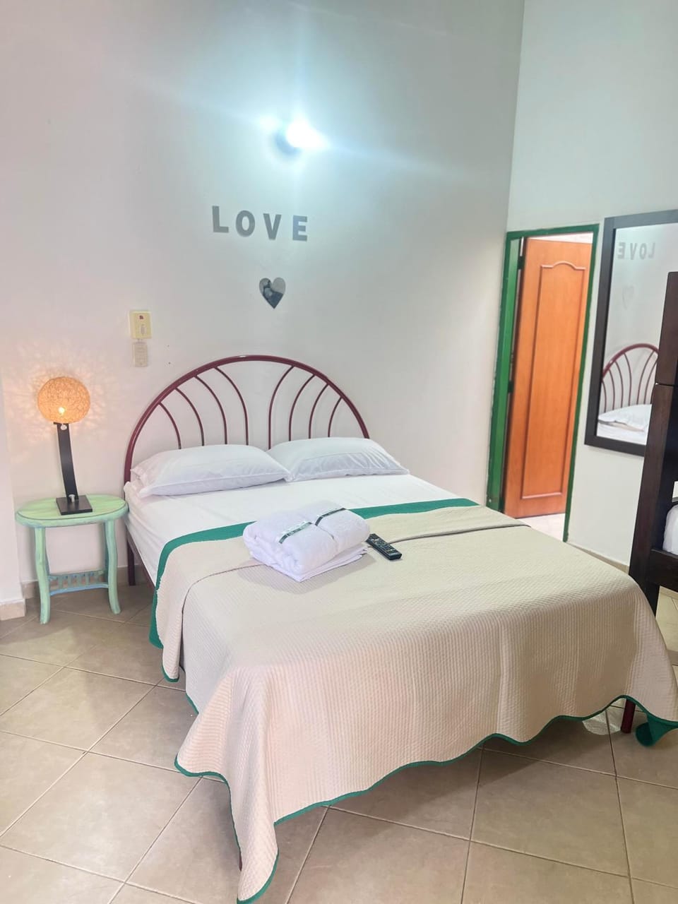 Bed, TV and multimedia, Swimming pool, Breakfast, Family, Parking, fireplace, locker, wardrobe
