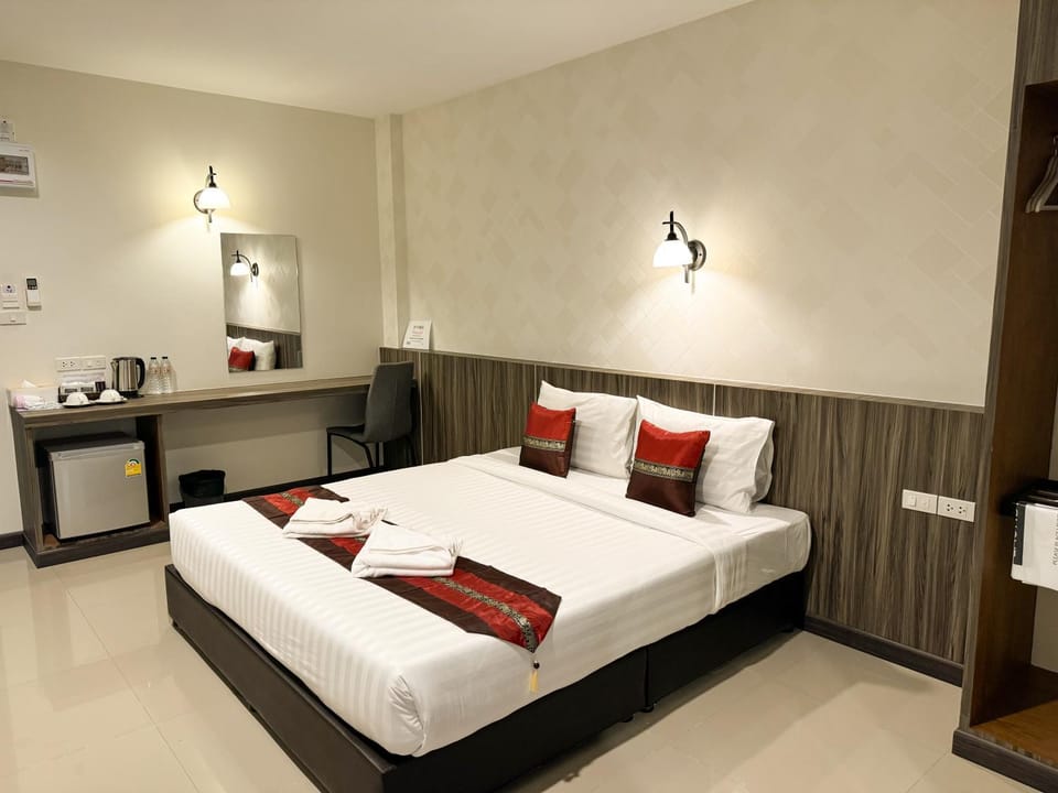 THE HUB SURATTHANl Hotel in Surat Thani Changwat