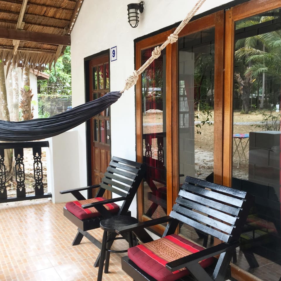Papillon Bungalows Hotel in Sala Dan