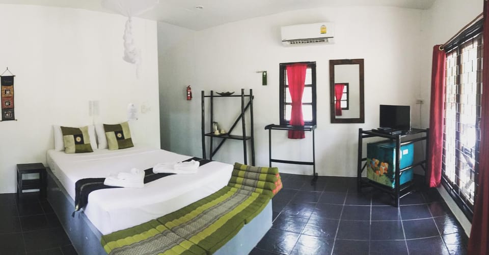 Papillon Bungalows Hotel in Sala Dan
