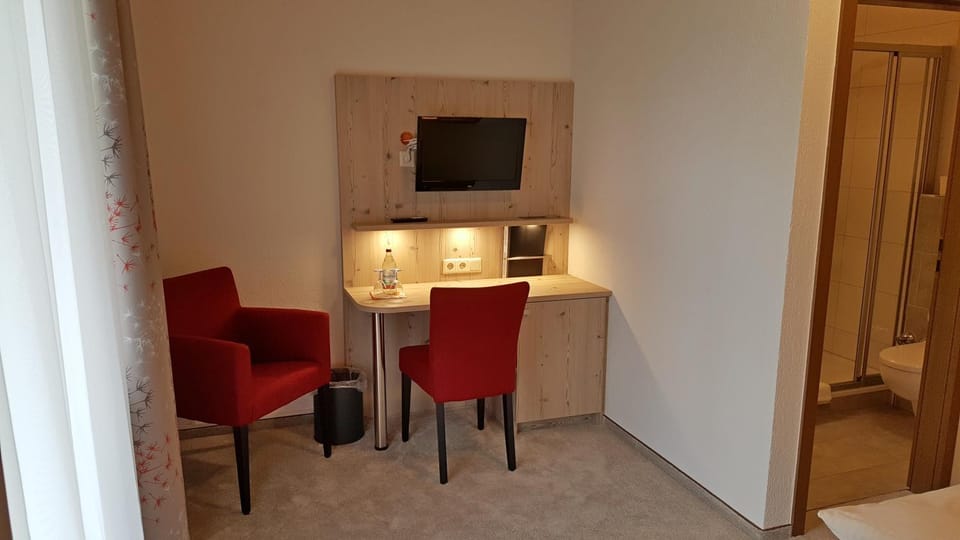 TV and multimedia, Seating area