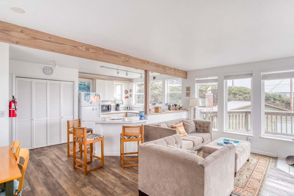 1058 Beach MCA 59 House in Manzanita