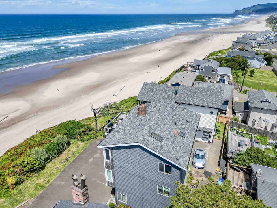 Above The Beach House in Lincoln City