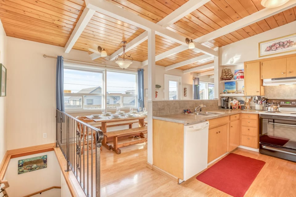 A Sea Breeze House in Lincoln City